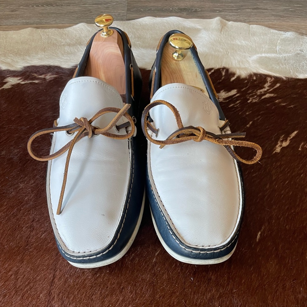 Ferragamo boating shoes, classic spring and summer shoe